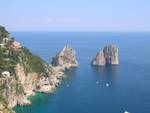 63797347-20-02-2009-capri-faraglioni-1.jpg