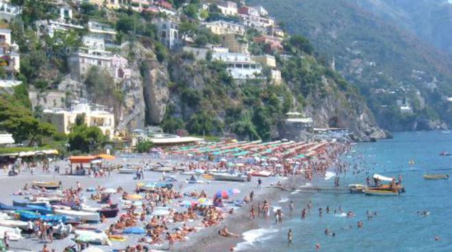 11773792-positano-spiaggia-grande.jpg