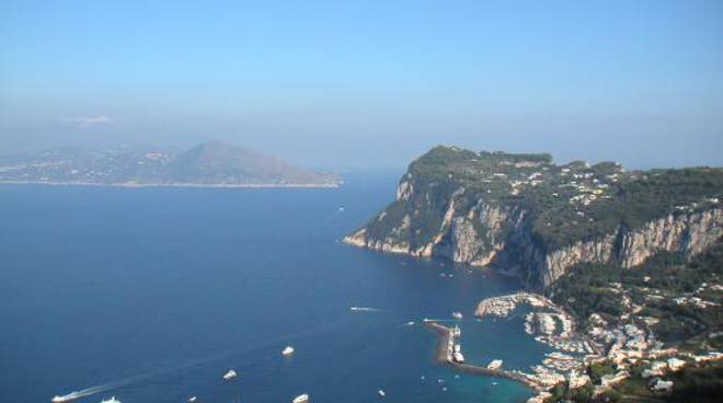 capri-3.jpg