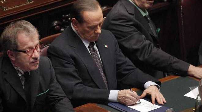 Governo_Battuto_Ma_Berlusconi_Non_Si_Dimette.jpg