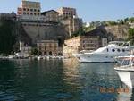 veduta-della-spiaggia-al-porto-di-sorrento.jpg