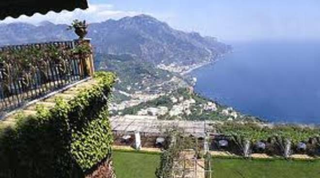 Ravello_Asta_Deserta_Hotel_Palumbo_E_Furore_Inn_Alberghi_A_Prezzi_Stracciati_In_Costiera_Amalfitana.png