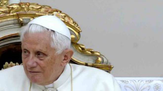 Vaticano_Lex_Papa_Ratzinger_Informato_Di_Prede_Pedofilo_A_Savona_Non_Fece_Niente_Le_Jene_E_Il_Fatto_Ne_Parlano.jpg