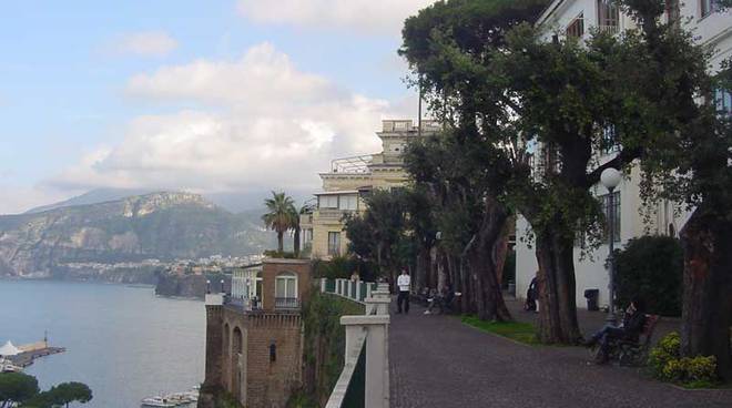 Villa_Comunale_Di_Sorrento.jpg