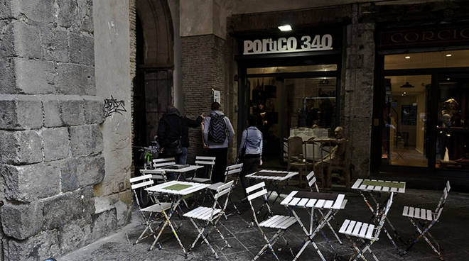 Napoli, PORTICO 340.