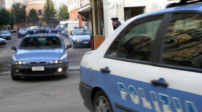 Polizia11-400x266.jpg