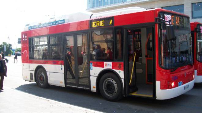 eav_bus1.jpg