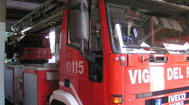 vigili-del-fuoco-autobotte_5_original-2.jpg