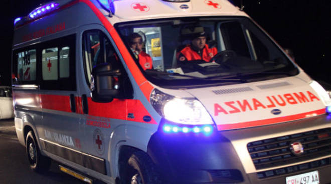 Ambulanza-di-notte-660x330.jpg