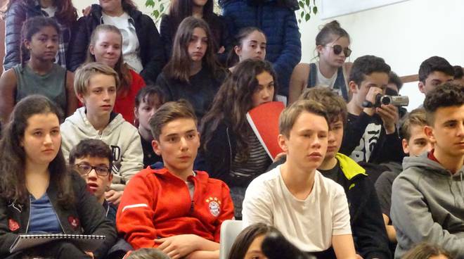 Studenti di Marsiglia salutano Vico Equense
