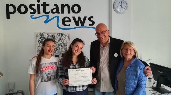 Premio positanonews per le Frecce Tricolori a Francesca Massa 