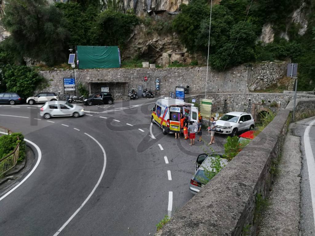 malore-a-positano-nel-bus-interno-sulla-via-per-montepertuso-attesa-per-ambulanza-3223303