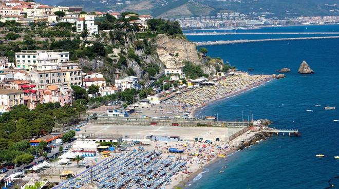 Vietri sul mare marina dibattito con depuratore con Cetara