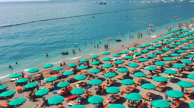 Maiori c'era una volta una spiaggia libera e bella