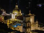 positano-la-magia-della-chiesa-madre-illuminata-3227517