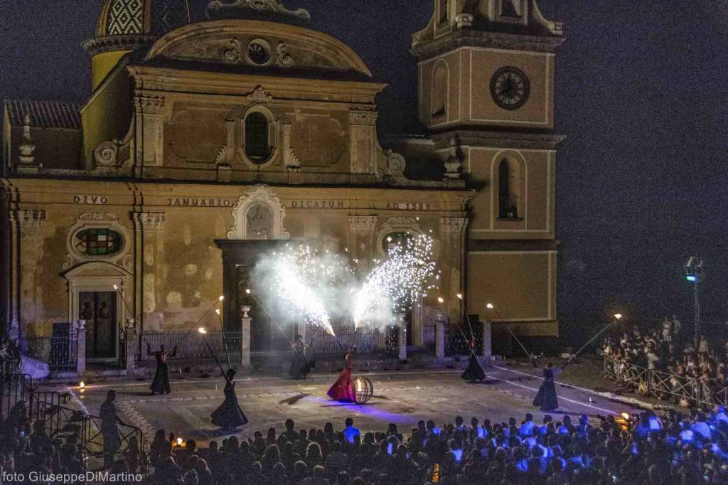 Praiano 31 luglio 2018 Luminaria San Domenico Il sogno di Prometeo