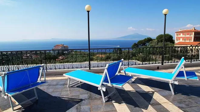 Riaprono le tre stanze dell'Hotel Johanna Park di Sorrento