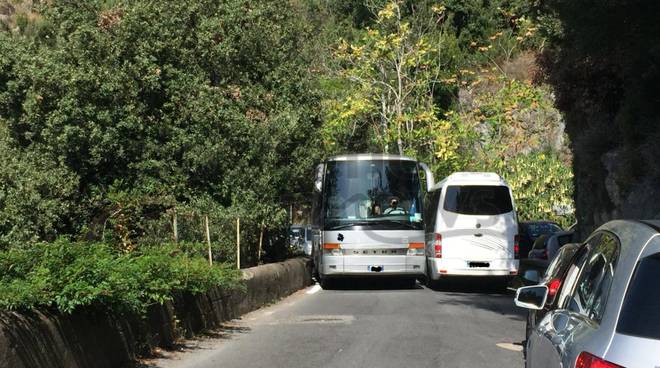 Traffico in tilt a Positano