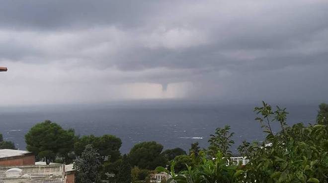 mal tempo a capri