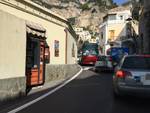 Positano, traffico per riprese video