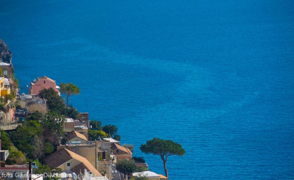 Positano prima e dopo il pino alla sponda