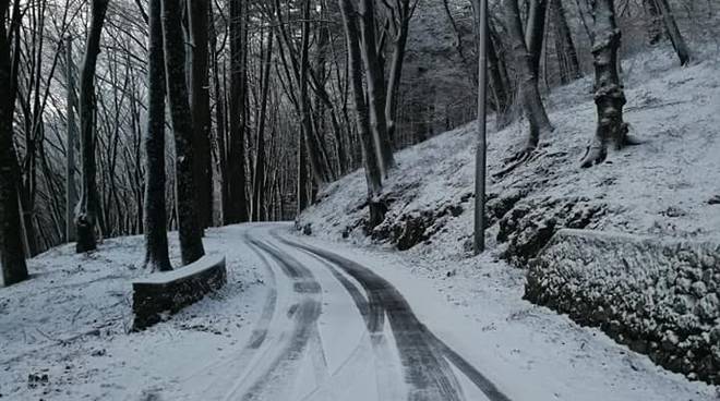 Faito e Vesuvio con la neve, ecco l&#39;inverno - Positanonews