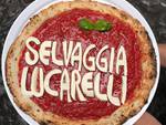Sorbillo dedica una pizza alla Lucarelli