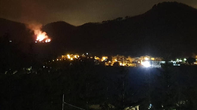 incendio a tramonti