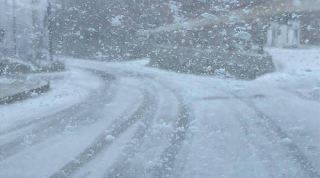 Tramonti Valico di Chiunzi neve