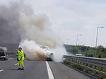 Vietri sul mare caos traffico a Pontecagnano auto in fiamme