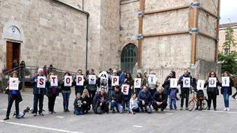 flash mob dei volontari wwf per la salvaguardia della biodiversità