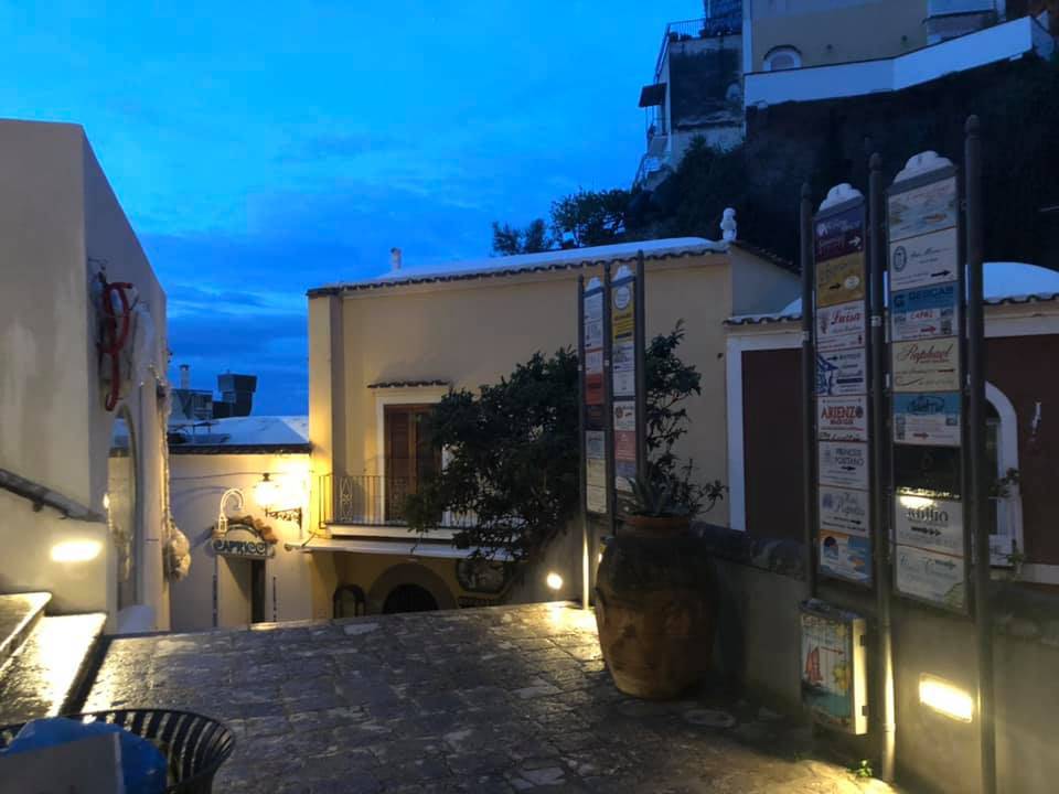 Positano: Dopo la pioggia esce sempre il sole. Buongiorno da Cristina D'Aiello