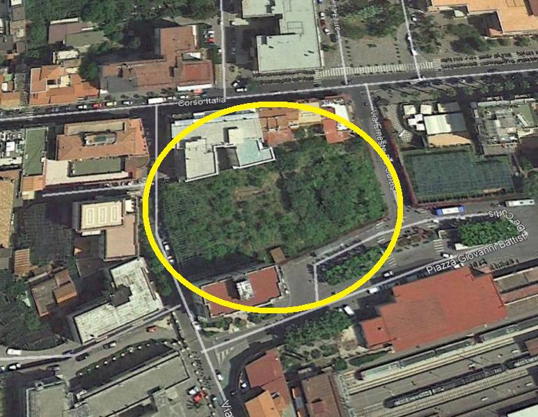 Sorrento. Agrumeto in via Marziale: sistemazione del fondo agricolo o futuro parcheggio?