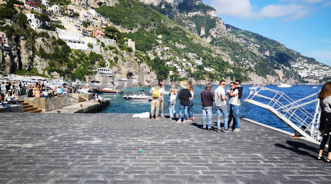 positano shooting fotografia gente allontanata