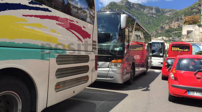 traffico positano chiesa nuova