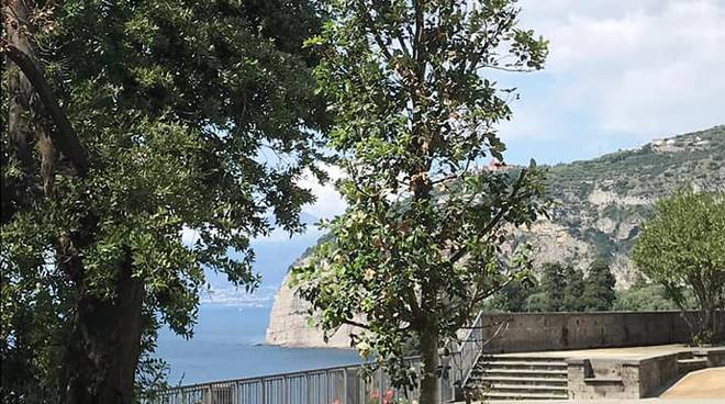 Piano di Sorrento. Restyling Stazione Circumvesuviana e Villa Fondi