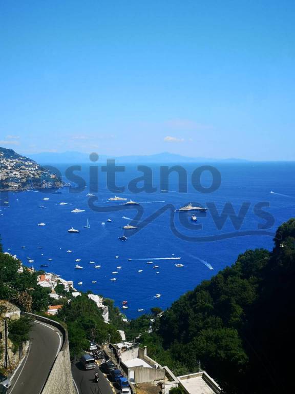 Torna a Positano Al Mirqab, lo yacht degli sceicchi