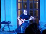 Mirko Gisonte, a Villa Fondi un virtuoso della chitarra.