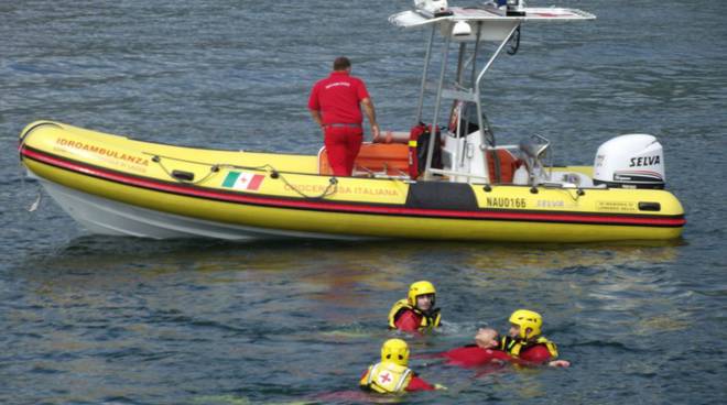 Idroambulanza in costiera