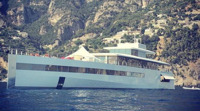 Venus yacht Positano