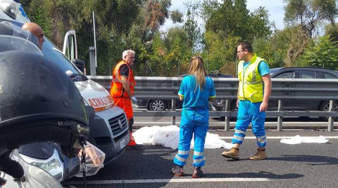 incidente mortale portici torre del greco 