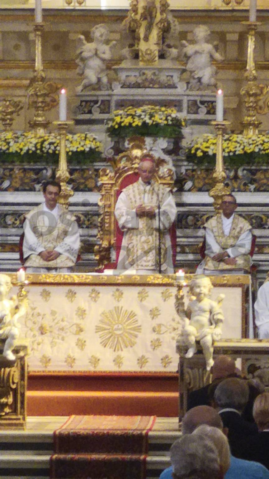 Piano di Sorrento, commozione alla Messa di San Michele del Vescovo Arturo Aiello