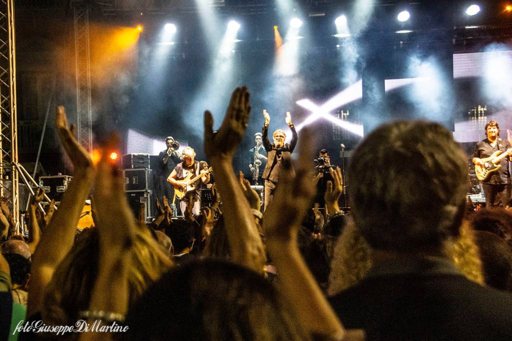 Piano di Sorrento, il concerto degli "Stadio" per la festa di San Michele