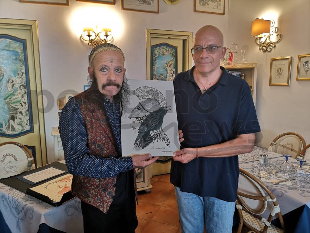 Positano. Il successo della mostra di Gianni Menichetti