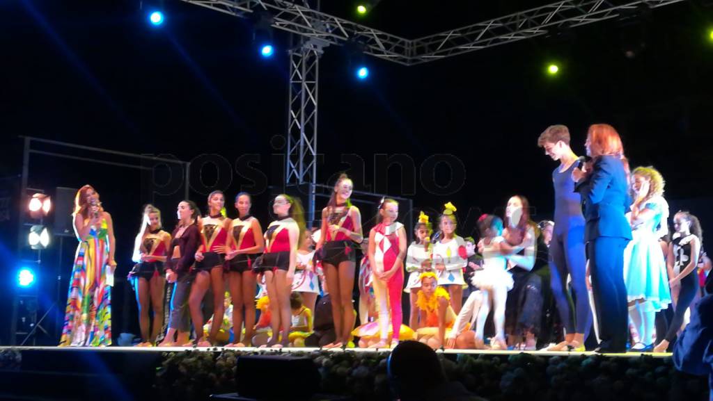 Positano. Lo spettacolo della scuola di danza di "Patty Schisa"