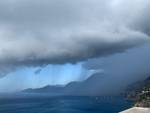 Positano, maltempo minaccia la penisola: foto prima e dopo il temporale