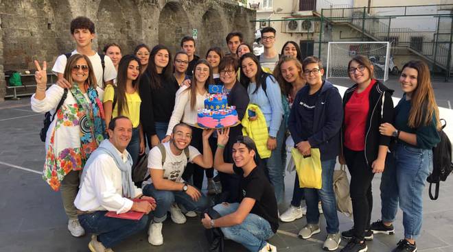 Gli studenti dell'Istituto San Paolo si preparano all'Erasmusday, in diretta oggi dal Teatro Tasso