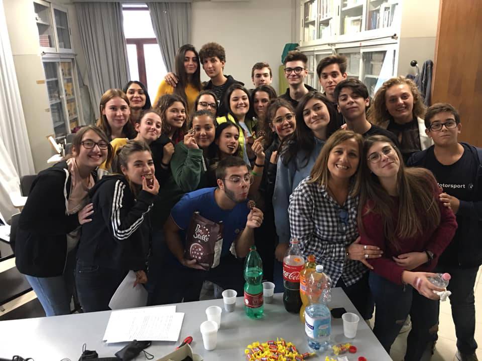 Gli studenti dell'Istituto San Paolo si preparano all'Erasmusday, in diretta oggi dal Teatro Tasso