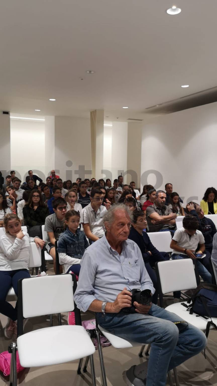 Piano di Sorrento, Michele Placido incontra i ragazzi dell'Istituto Nautico Nino Bixio al Centro Polifunzionale