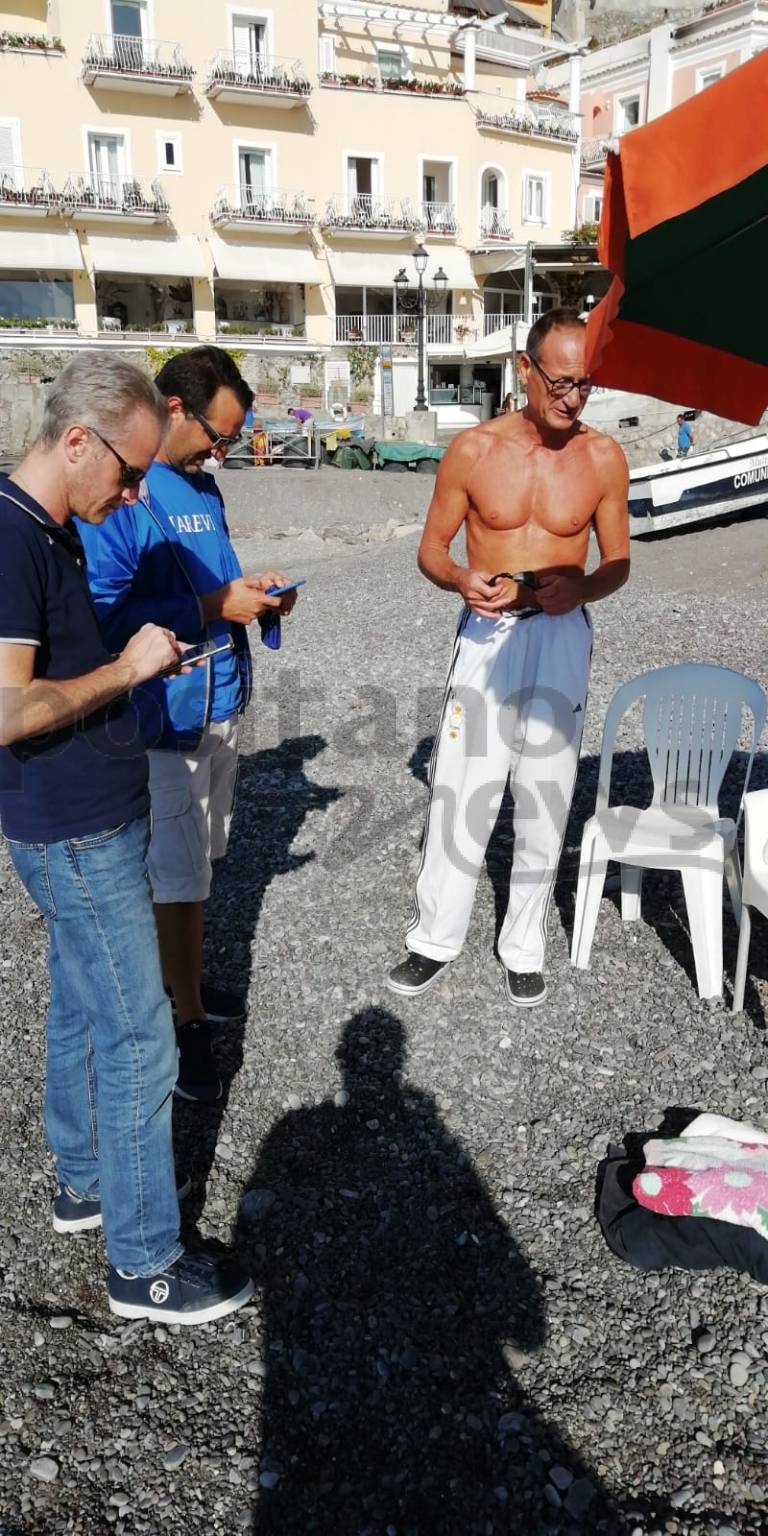 Positano, la seconda tappa di Salvatore Cimmino: in partenza verso Praiano